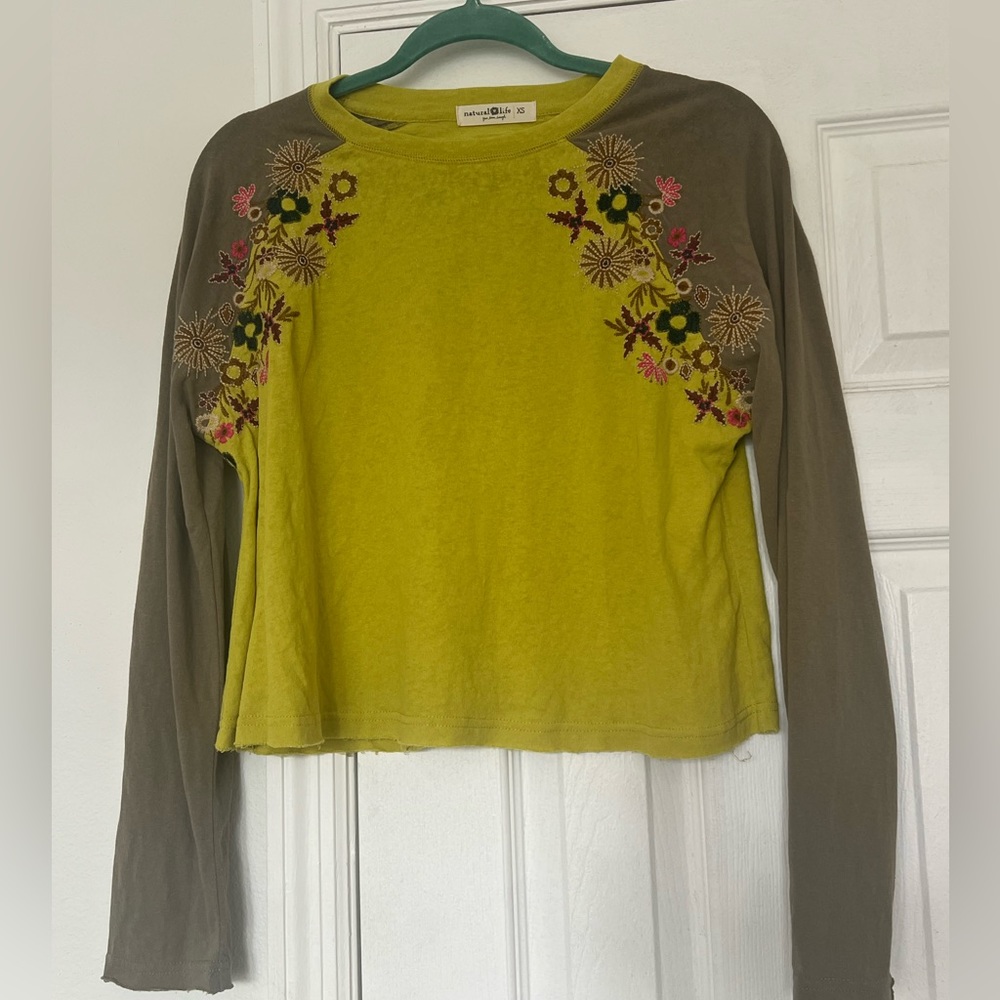 Natural Life Floral Embroidered Long Sleeve Shirt XS